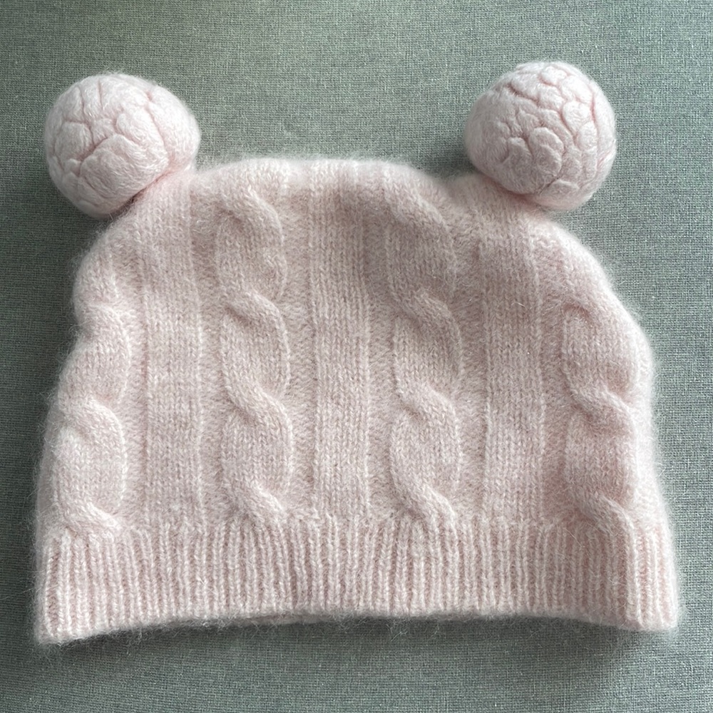 Bloomingdale’s Cable Knit Pom Pom Cashmere Hat